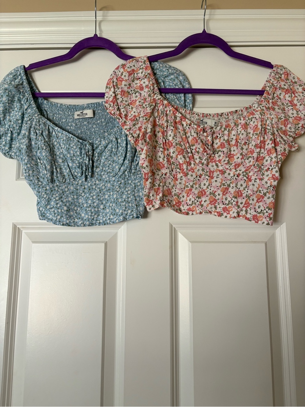 Hollister Pink & Blue Floral Sweetheart Crop Tops - Picture 1 of 2